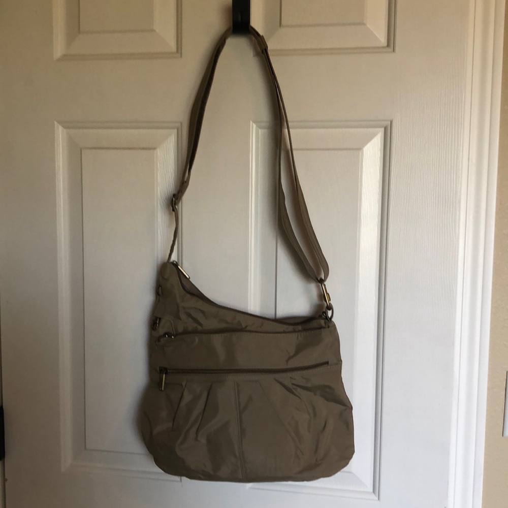 Women’s Travelon shoulder bag
